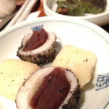 ランチのおまけのスィーツ。このチョットの量が嬉しい！