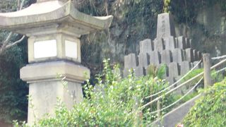 治水総奉行・平田靱負の碑