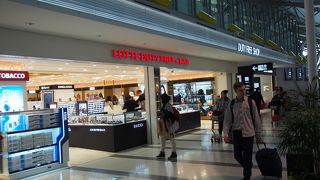 コスメ製品が多い