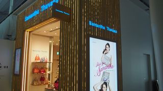 若い女性向けカジュアルバッグ