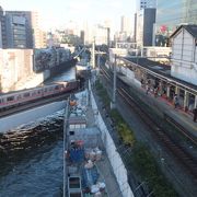 ＪＲの駅ですが、面白い光景を見ることが出来ます。