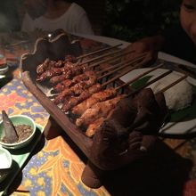 焼き鳥みたいなサテ