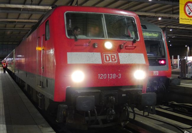 ドイツ鉄道 2階建客車TWINDEXX Vario／146.5形電機 – 新製品紹介