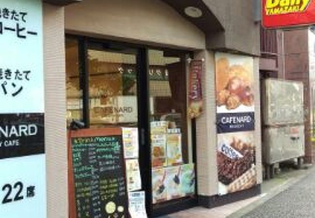 コリアンタウンにある、普通のベーカリーカフェ