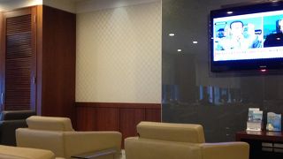 制限区域外にあるKALラウンジ