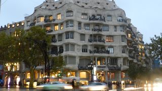 建築に興味がなくてもガウディのだしね