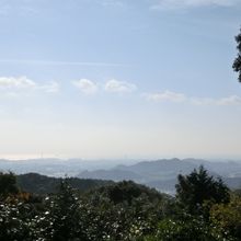 展望公園からの眺め。肉眼ではもっとはっきり見えます。