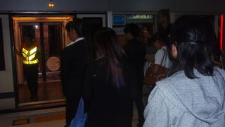 空港から渋滞知らずでバンコク市内にたどり着く、コスパも良の乗り物。