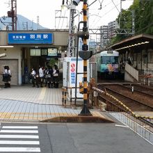 別所駅と電車。