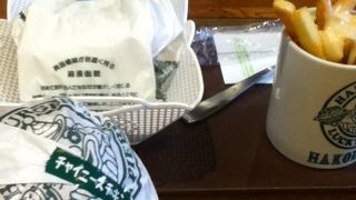 洋館巡りの昼食に