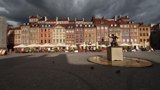 幕がかかっていました