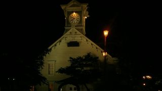 夜も札幌のシンボル