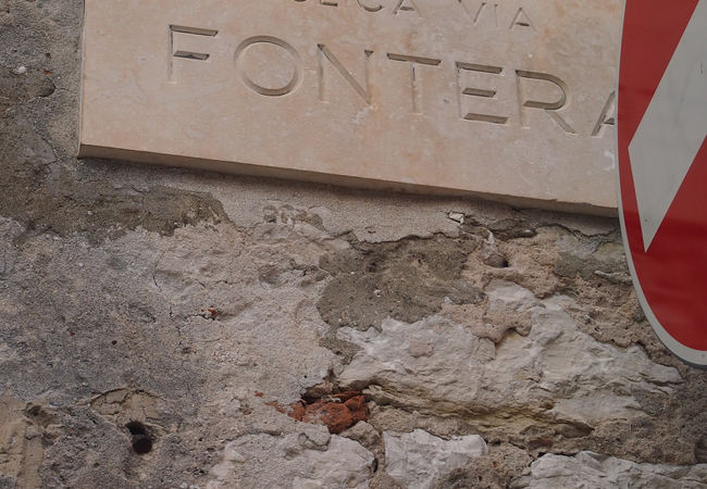 坂から眺める聖エウフェミヤの鐘楼