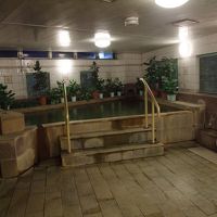 ２４時までこの掛流し温泉に入れます