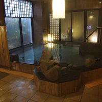 温泉はナトリウム・カルシウム塩化物泉の加温です