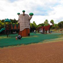 シーズンオフで子供の姿もちらほらです