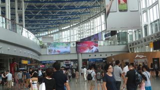 空港鉄道ソウル駅からの移動は１０～２０分かかります。