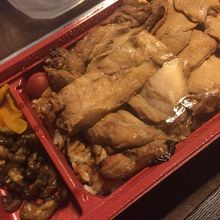 ごはんにも味がしっかりしみてます