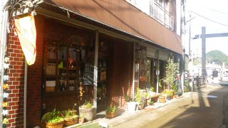 地物の魚貝を使ったスペイン料理店