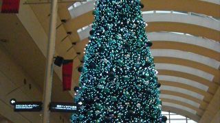 みなとみらいのイルミネーション、今年はｌここが一番かな