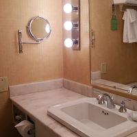 女優ミラーがうれしいバスルーム