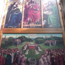 「神秘の子羊」のレプリカ