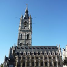 ゲントのシンボル！繊維ホール側から撮影