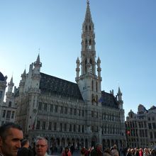 グランプラスのシンボル