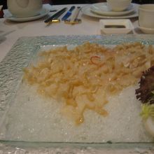 新鮮な貝のお刺身