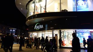 お土産探しに便利