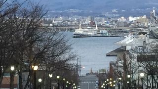 チャーミーグリーンの坂