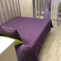 部屋は狭いけどベッドは大きめでよかった。