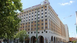 オンリー ユー ホテル セビリア