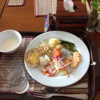 朝食は１階のレストランです。メニューは…