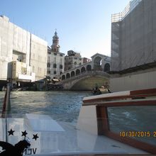 グランド・カナルの水上タクシーから