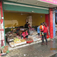 床に並べています