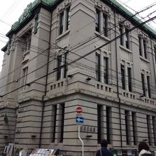 SACRAビル（旧不動貯蓄銀行)