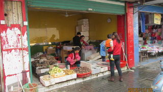 昭和にタイムスリップしたような風景が見られます。