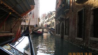 何と言ってもベネチアと言えばゴンドラ