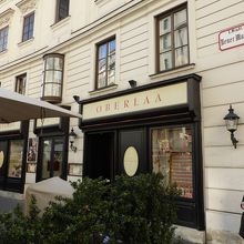 カプツィーナー教会の先、シュテファンプラッツの手前辺り。