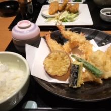 雑魚屋で天ぷら御前