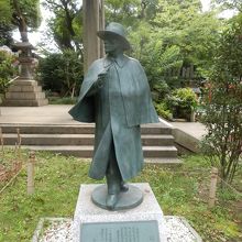 井原西鶴像　生玉神社境内　
