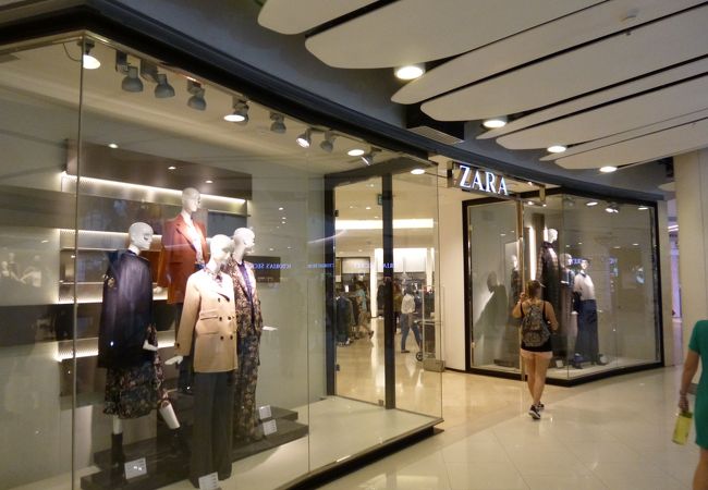 Zara セントラルワールド店 クチコミ アクセス 営業時間 バンコク フォートラベル