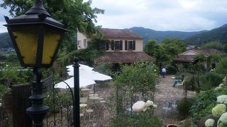 海外のような庭と