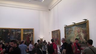 メディチ家が収集した美術コレクションを展示した美術館