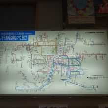 バスターミナル内の路線図