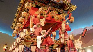 秩父夜祭の雰囲気が味わえます