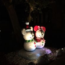 ミッキーとミニーの雪だるま