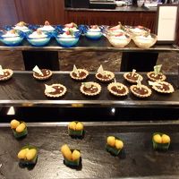 ラウンジのアフタヌーンティー