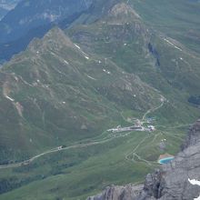 アイガーバントの駅から見えた、トレイルのルート